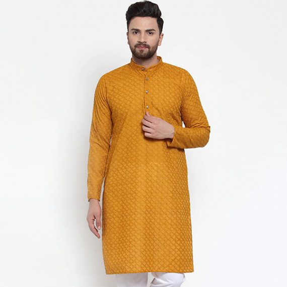 https://weavestyle.in/products/men-yellow-printed-straight-kurta