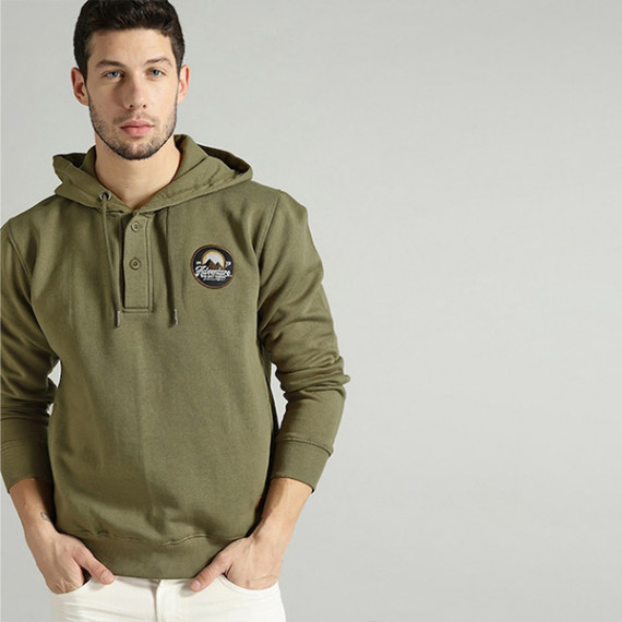 http://126822.m1110.group/products/men-olive-green-solid-hooded-sweatshirt-1