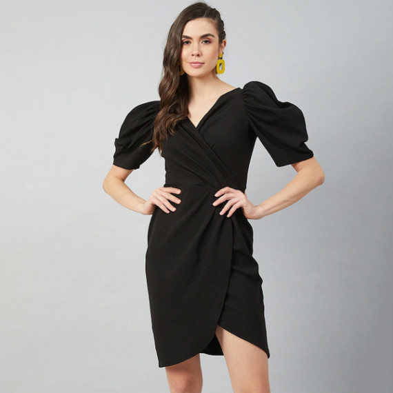 http://126822.m1110.group/products/black-wrap-dress-with-volume-sleeves