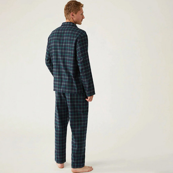 https://weavestyle.in/vi/products/men-green-blue-checked-night-suit