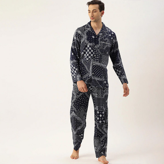 https://weavestyle.in/vi/products/men-navy-blue-white-printed-night-suit-1