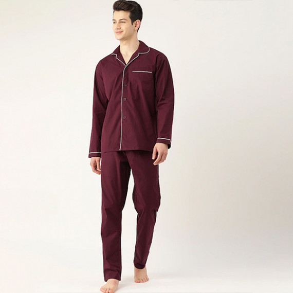 https://weavestyle.in/vi/products/men-burgundy-pure-cotton-solid-nightsuit