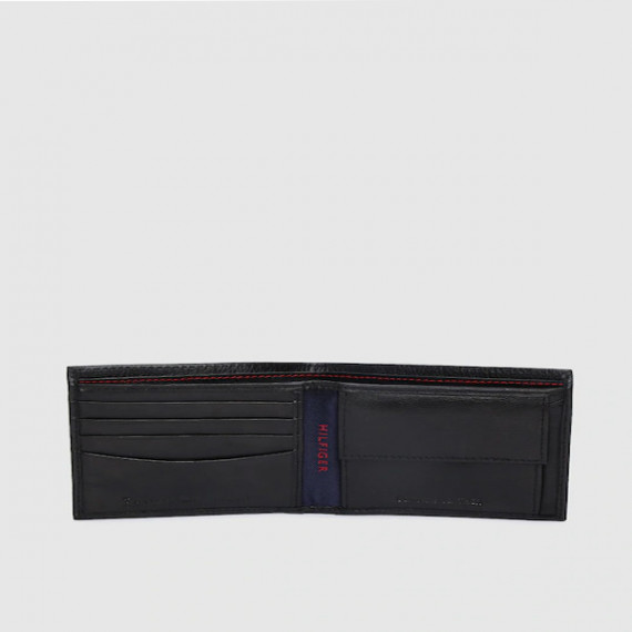 https://weavestyle.in/products/men-black-solid-genuine-leather-two-fold-wallet